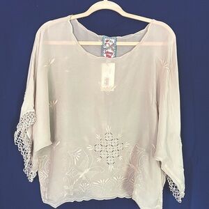 Johnny Was Cream Brando Embroidered Top